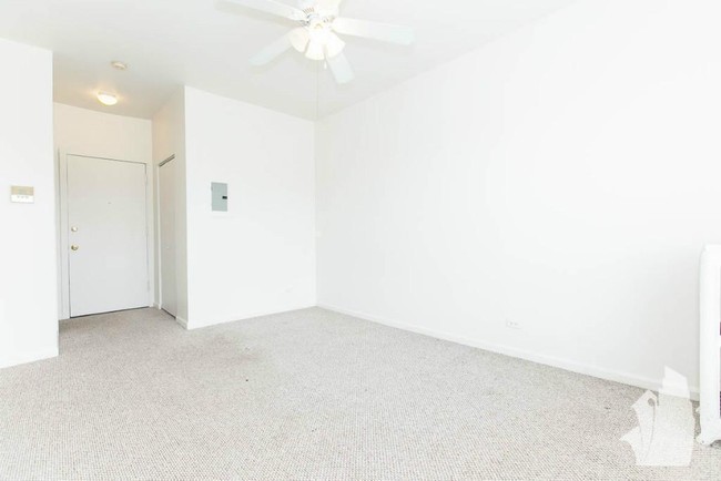 Photo - 3957 W Irving Park Rd Unit 320