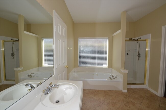 Photo - 1711 Emma Cove Ct
