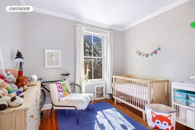 Photo - 73 S Oxford St