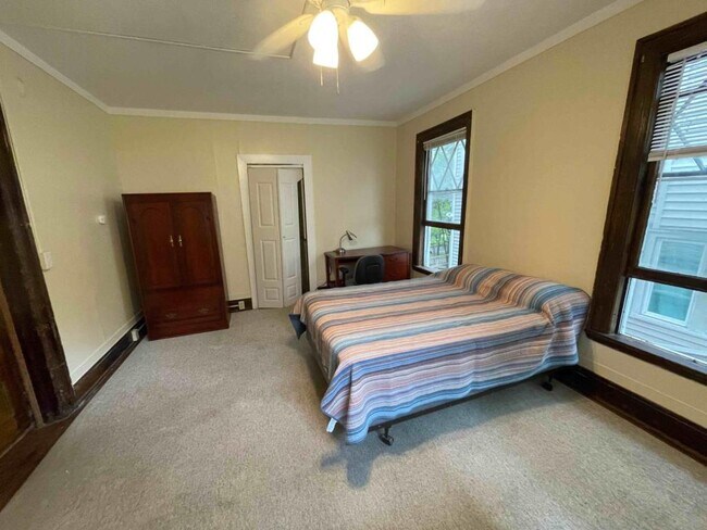 Photo - 526 Stewart Ave