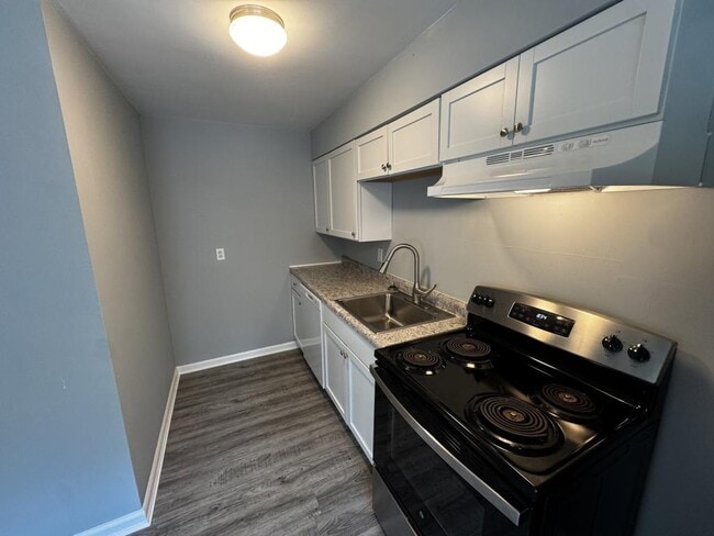 Photo - 2085 Cosmos Dr