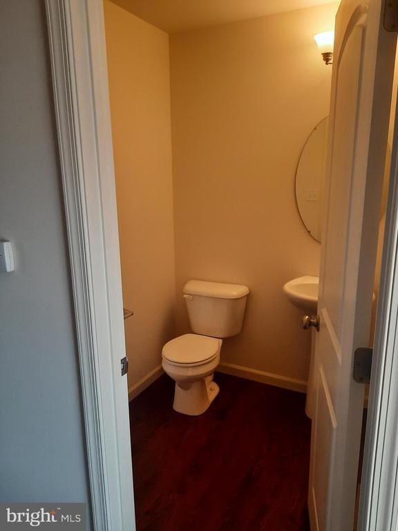 Photo - 702 Admiral's Quay Dr
