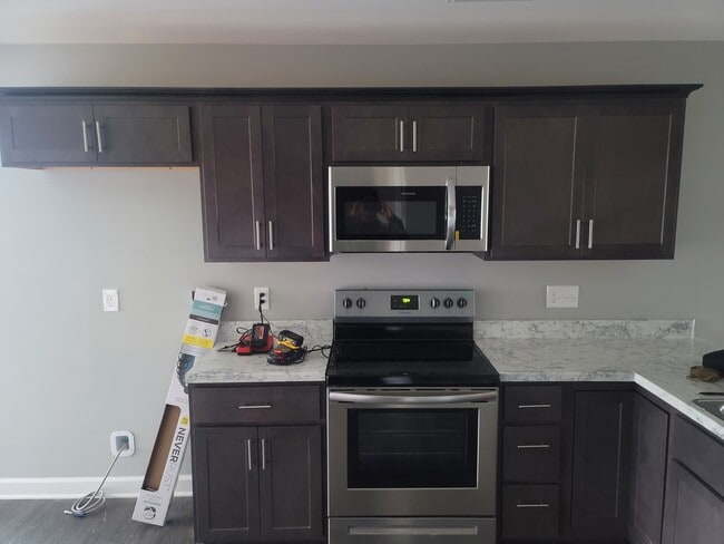 Photo - 101 Seabiscuit Ct