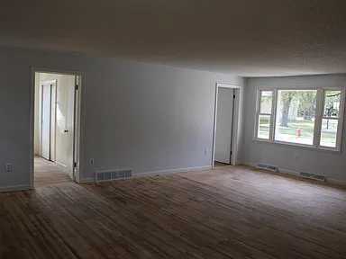 Photo - 330 S Foster St