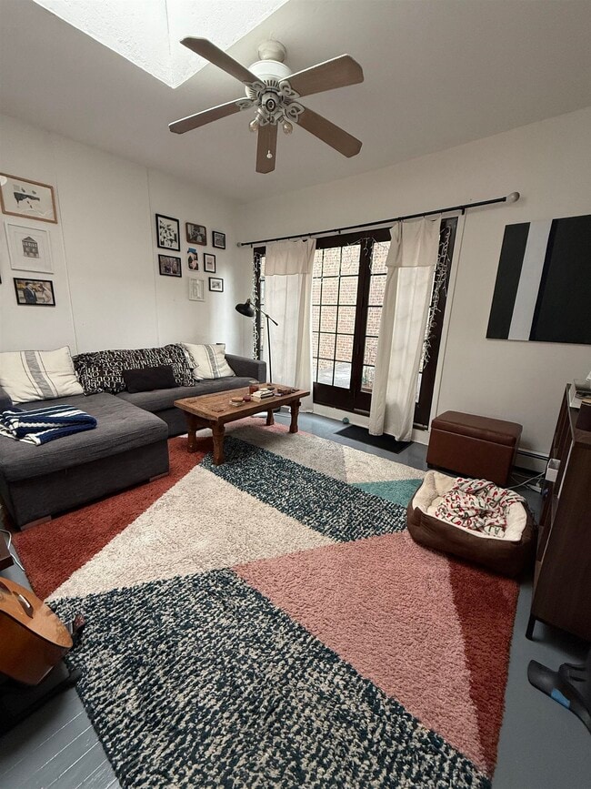 Building Photo - 114 Brunswick St Unit 2