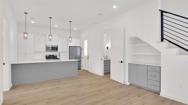 Photo - 7208 Providence Ave