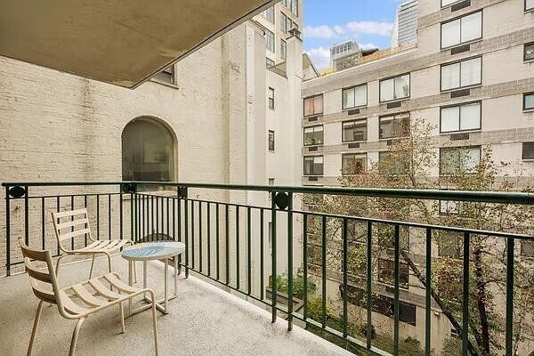 311 Greenwich St Unit 6I
