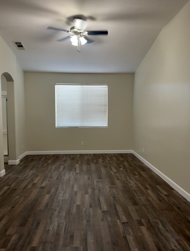 Photo - BEAUTIFUL MORENO VALLEY RANCH COMMUNITY 4BEDROOM & 2BATH