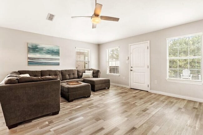 Building Photo - 75 Secret Harbor Dr Unit ID1285885P Rental