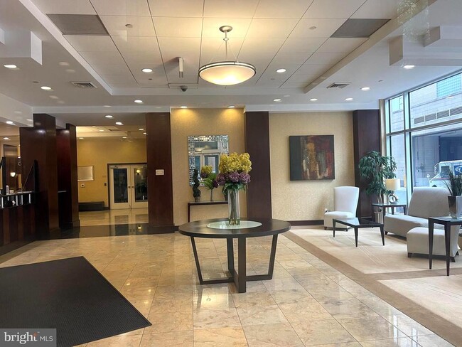 Photo - 1020 N Highland St Unit 1110