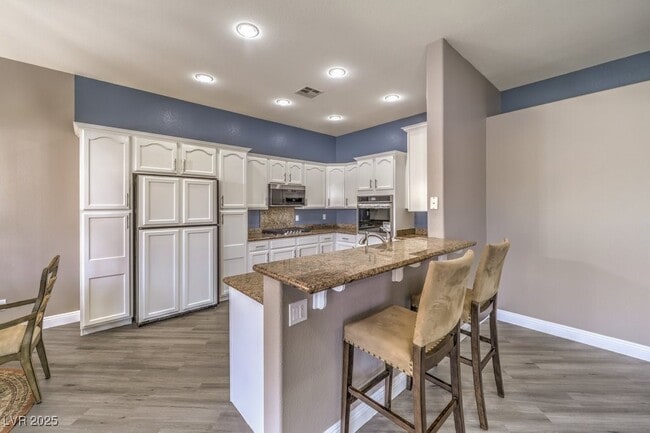 Building Photo - 10575 Regal Stallion Ave Rental