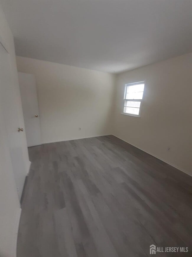 Photo - 1776 Oak Tree Rd