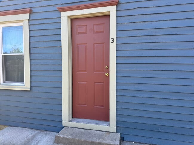 Photo - 1115 Laurel St Unit B