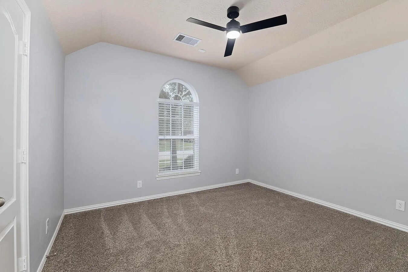 Photo - 16007 David Hill Ln