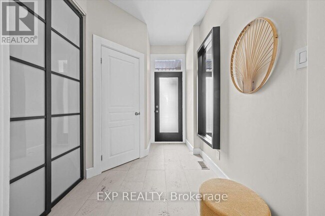 Photo - 4446 Wildmint Sq