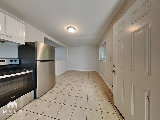 Photo - 301 Edgegreen Dr