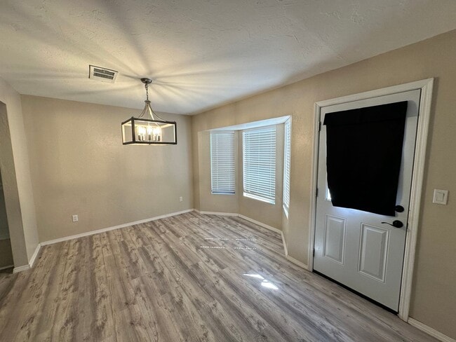 Photo - Spacious 3-Bed Home in OKC with Dual Prima...