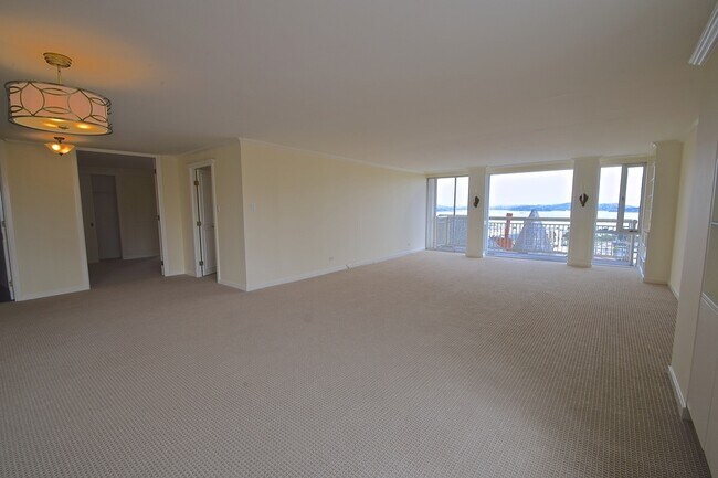 Photo - Pacific Heights Doorman Building w/ Stunni... Unit 6C