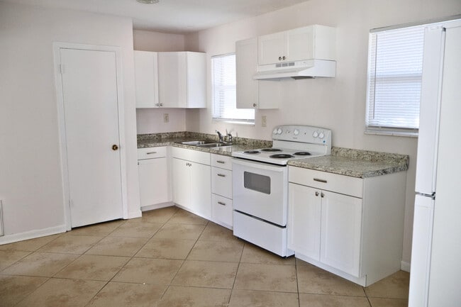 Photo - 22 Overstreet Dr