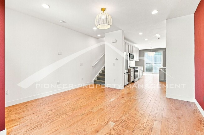 940 Navajo St