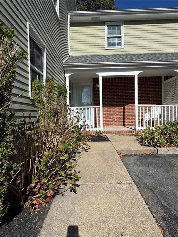 Photo - 62 Memorial Blvd