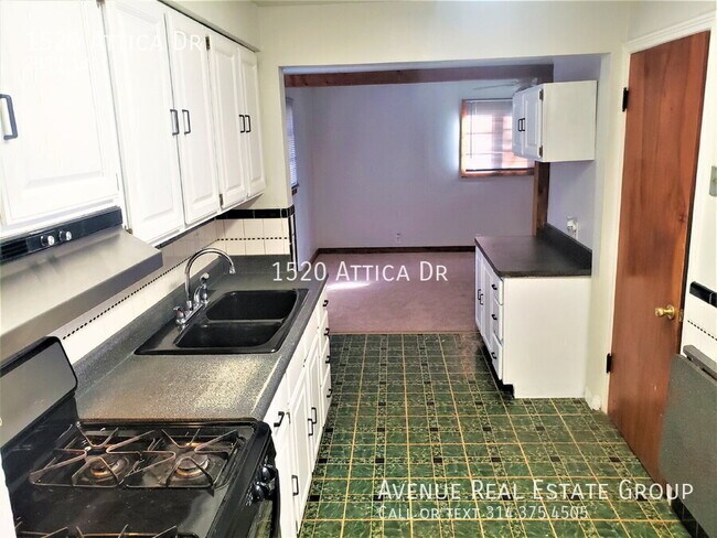 Photo - 1520 Attica Dr Casa