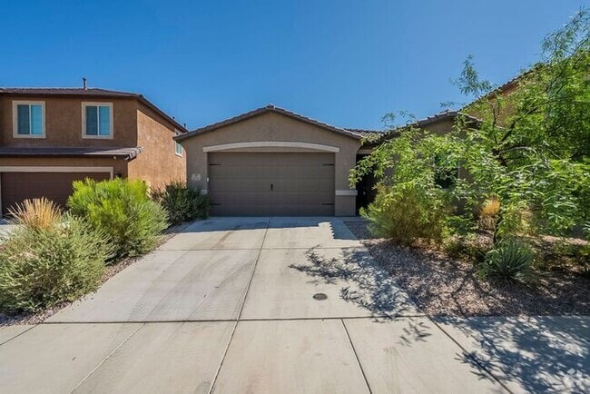 Building Photo - Bright & Stylish 3BR Home in La Estancia |...