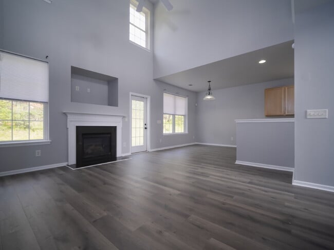 Photo - 1030 Boxelder Ln