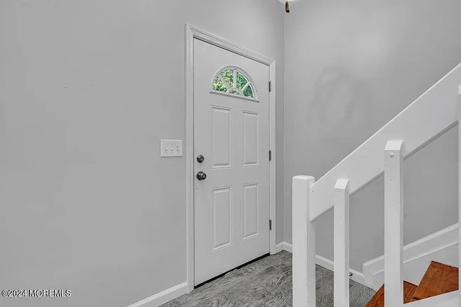 Photo - 916 W Commodore Blvd