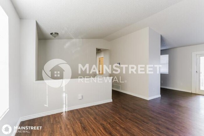 Photo - 1386 TILIA CT, GALLOWAY, OH 43119