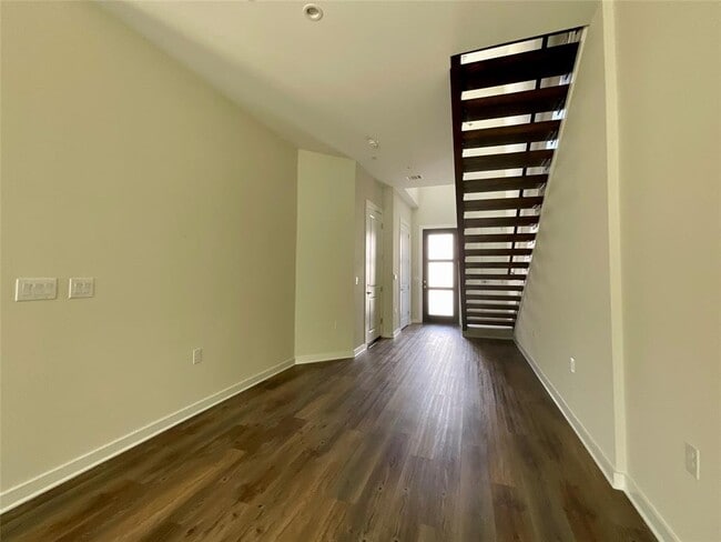 Photo - 12001 Vista Parke Dr Unit 203