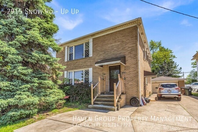 Building Photo - 2915 Snow Rd Unit Up Up