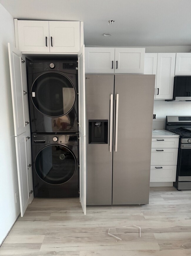 Photo - 522-528 Alexandria Ave Unidad 14B