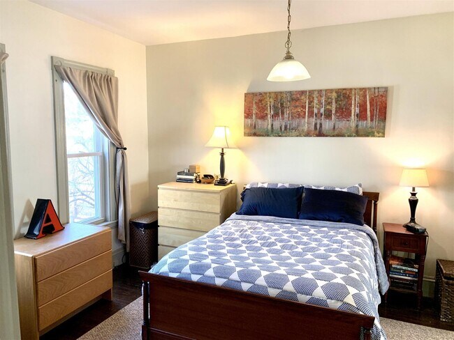 Photo - 12A Saginaw Ave Unit a