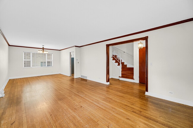 Photo - 7248 N Ridge Blvd