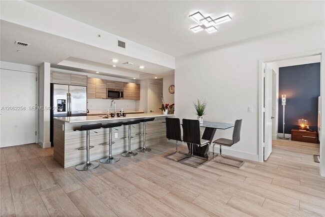 Photo - 121 NE 34th St Unit 2807