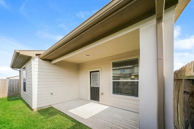 Photo - 12215 Roy Mix Bohn Lane