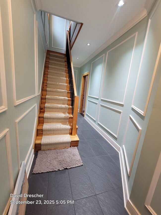 Common Hall - 28 Willowdale Ave Unit 1stfloor28Willowdale