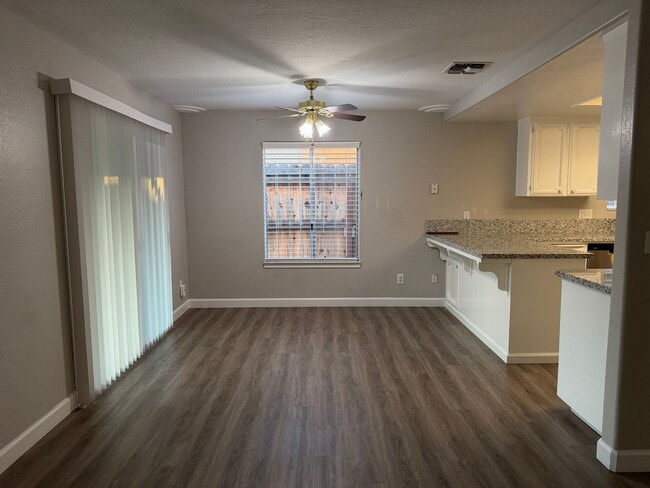 Photo - 3136 Terry Ave