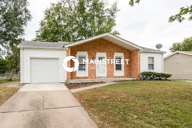 Photo - 3 Bedroom Pet-Friendly Home in Florissant, MO with Main Street Renewal