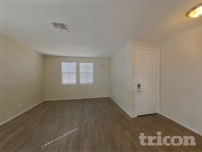 Photo - 19149 N Miller Way