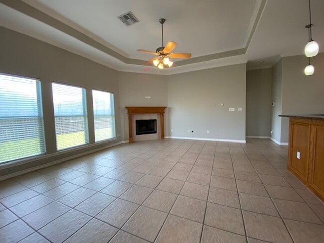 Photo - DON'T MISS THIS INCREDIBLE SOUTHSIDE LEASING OPPORTUNITY!