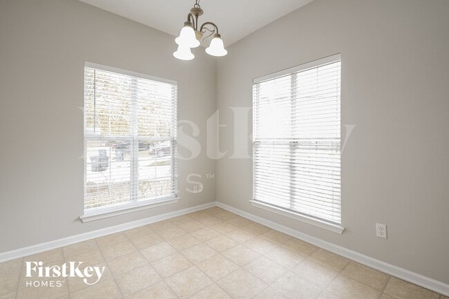 Photo - 4872 Longmeadow Dr