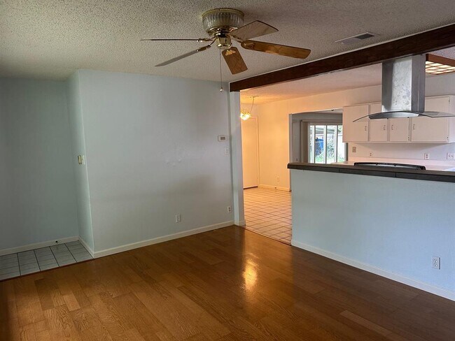 Photo - 7504 Northcrest Blvd