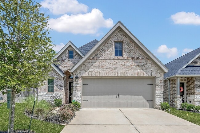 Building Photo - 328 Rise Ln