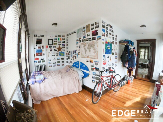 Photo - 65 Oak Square Ave Unit 2