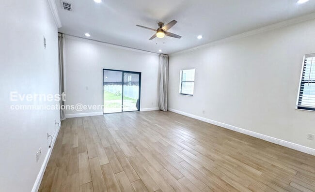 Photo - 2514 W Curtis St