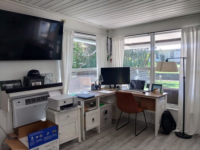 Photo - 755 SW Rustic Cir