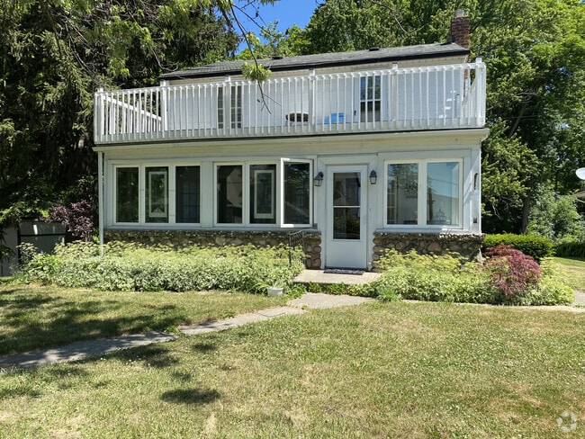 Building Photo - 11317 E Shore Dr Rental