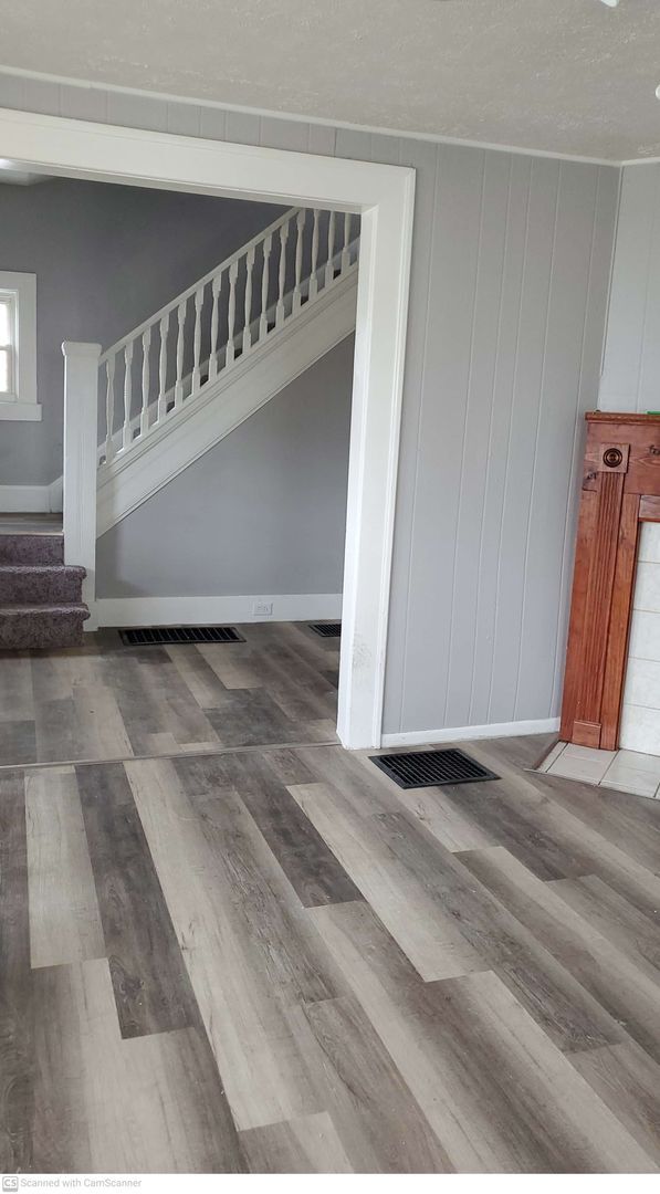 Photo - Renovated 3 bed 1 bath home with washer/dryer hook ups!